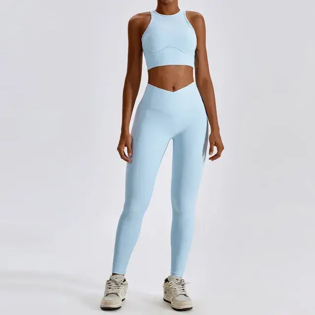Women's Athletic Workout Set – Stylish Gym Clothes for Training & Fitness