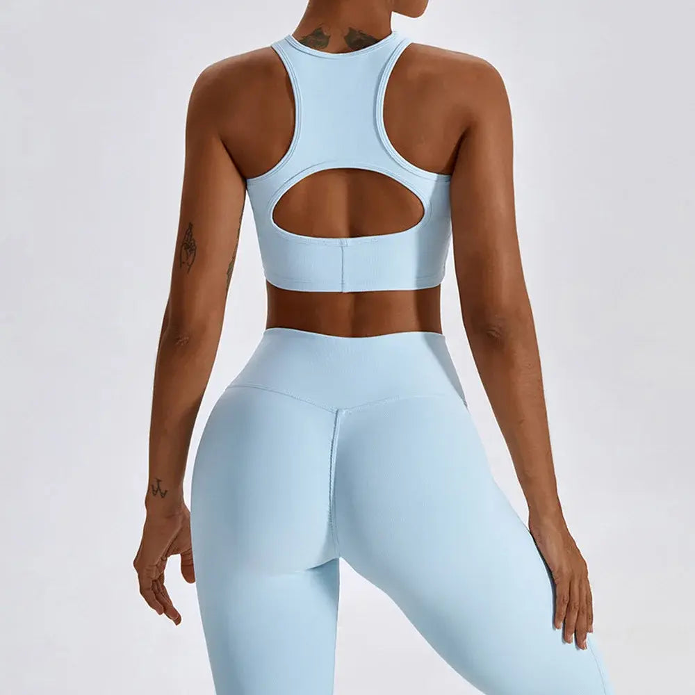 Women's Athletic Workout Set – Stylish Gym Clothes for Training & Fitness